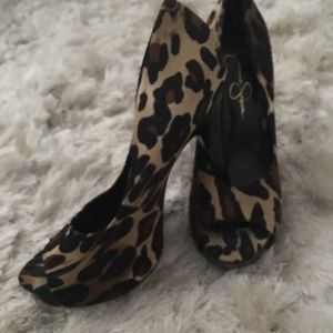 Jessica Simpson Leopard peep toe heels - size 9